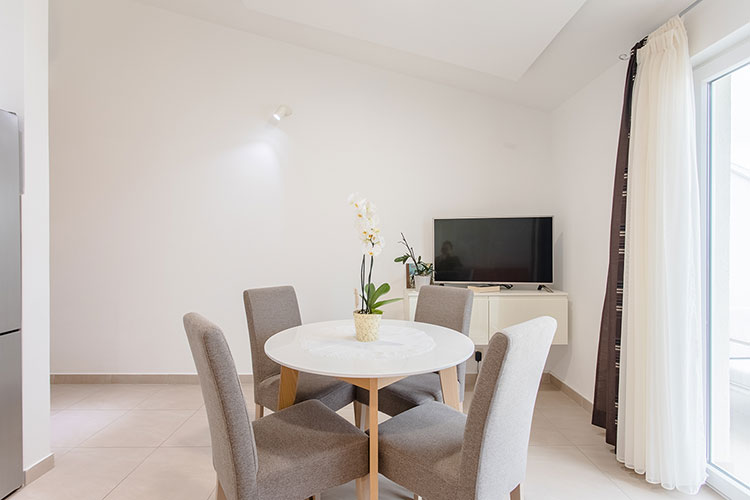 Apartmani-Kadenca-Luka-3-001 Apartmani Kadenca - Apartman Luka 3